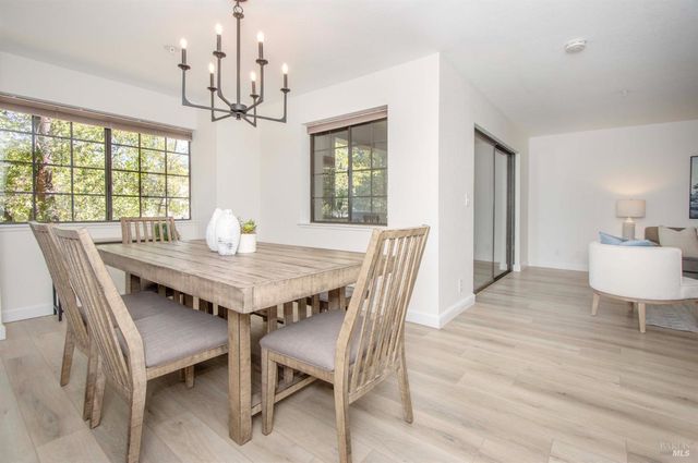 230 Pelican Ln, Novato, CA 94949