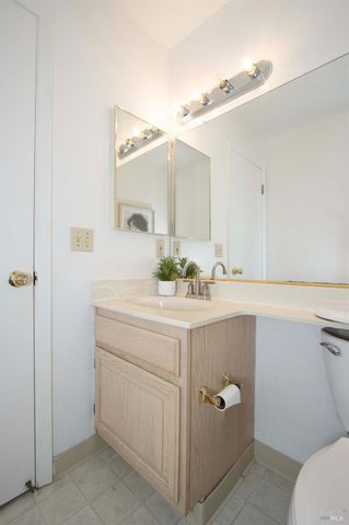 230 Pelican Ln, Novato, CA 94949