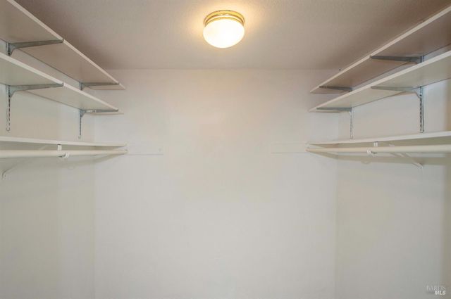 230 Pelican Ln, Novato, CA 94949