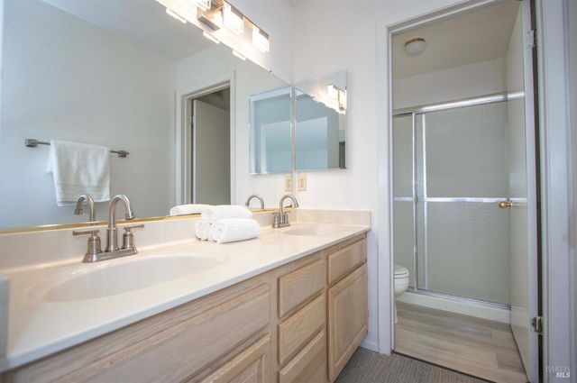 230 Pelican Ln, Novato, CA 94949