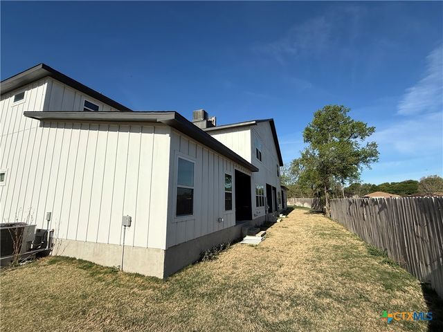 1838-1850 Royal Loop, Belton, TX 76513