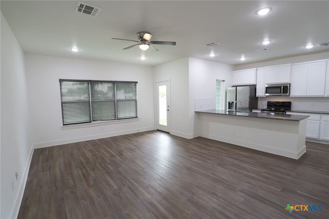 1838-1850 Royal Loop, Belton, TX 76513