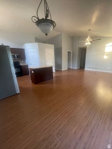 292 E WINCHESTER, Springville, UT 84663