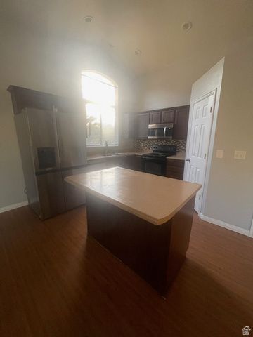 292 E WINCHESTER, Springville, UT 84663