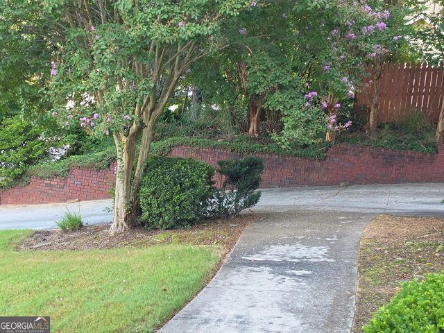 2810 Shoemaker Lane, Snellville, GA 30039