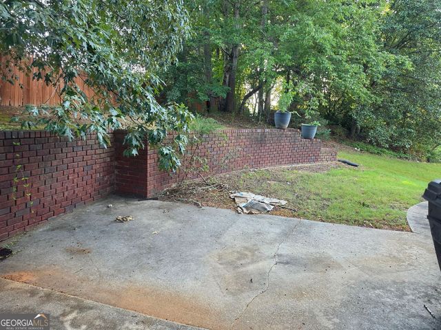 2810 Shoemaker Lane, Snellville, GA 30039
