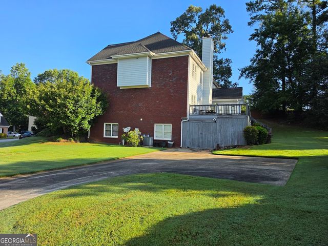 2810 Shoemaker Lane, Snellville, GA 30039