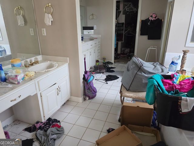 2810 Shoemaker Lane, Snellville, GA 30039