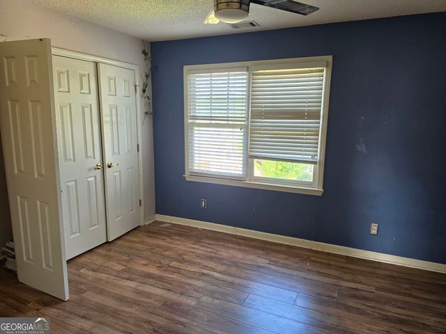 2810 Shoemaker Lane, Snellville, GA 30039