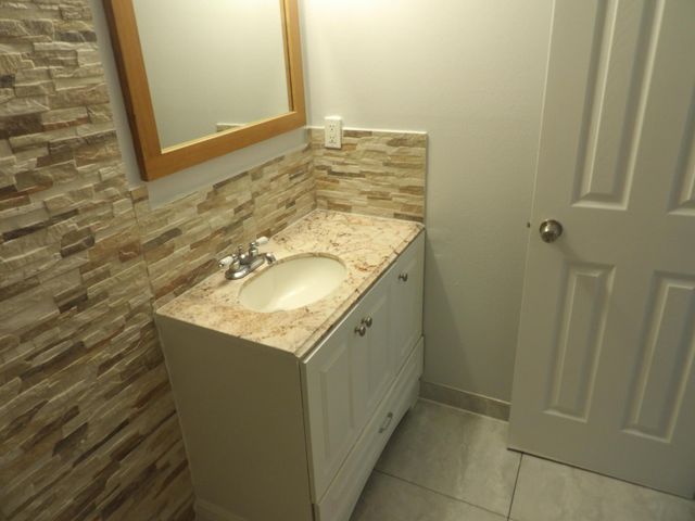 201 Bonnie Boulevard 206, Palm Springs, FL 33461