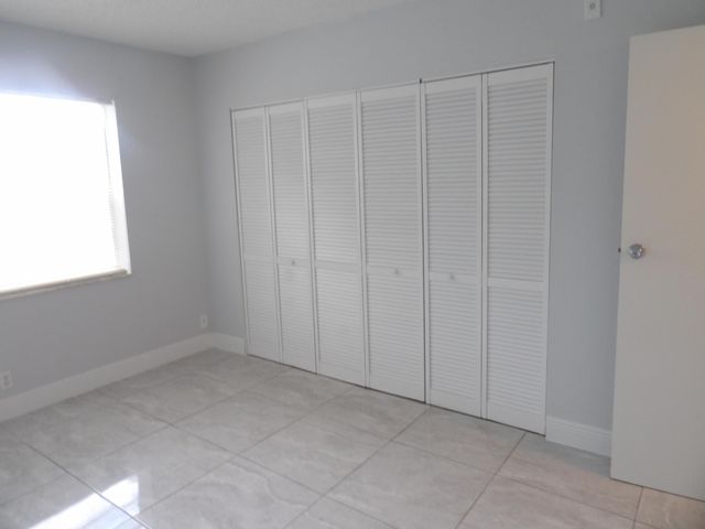 201 Bonnie Boulevard 206, Palm Springs, FL 33461