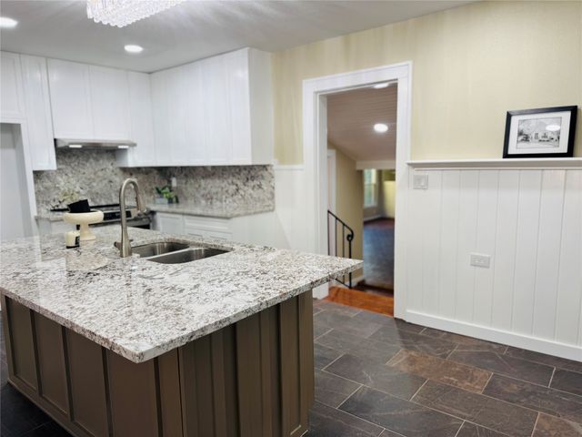 310 S Hickory, Hico, TX 76457