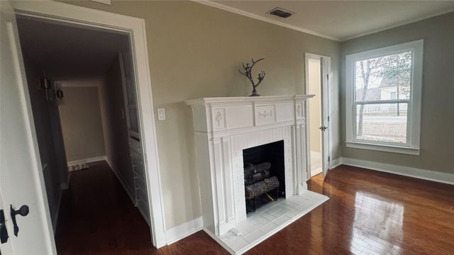 310 S Hickory, Hico, TX 76457