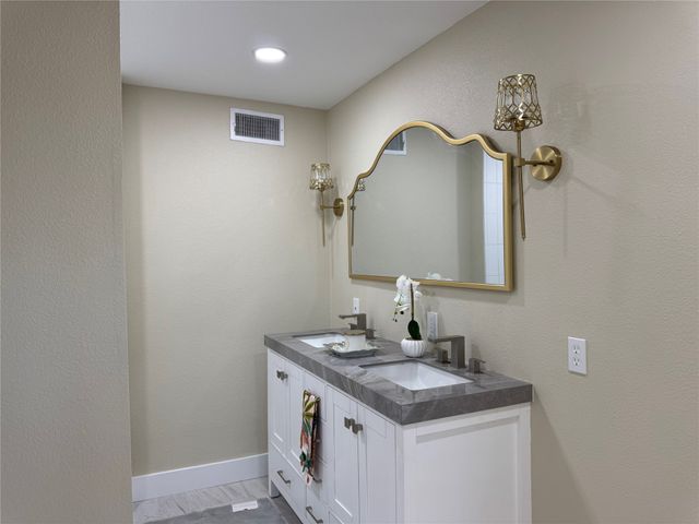 310 S Hickory, Hico, TX 76457