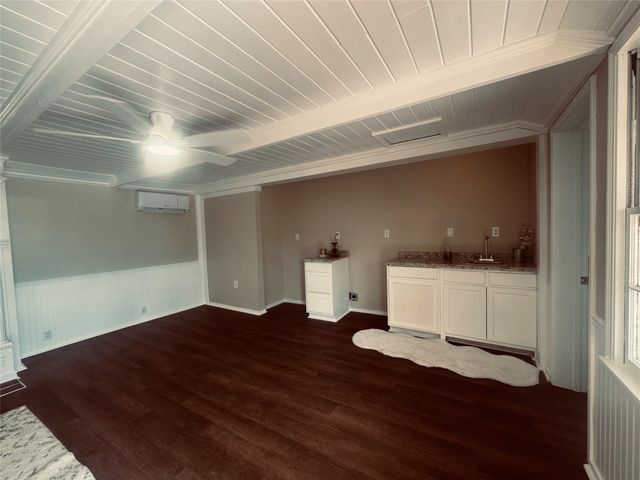 310 S Hickory, Hico, TX 76457