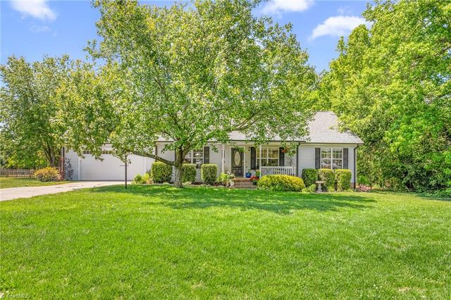 8303 Dorwood Drive, Browns Summit, NC 27214
