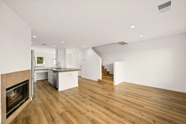 3770 Mykonos Ln 77, San Diego, CA 92130