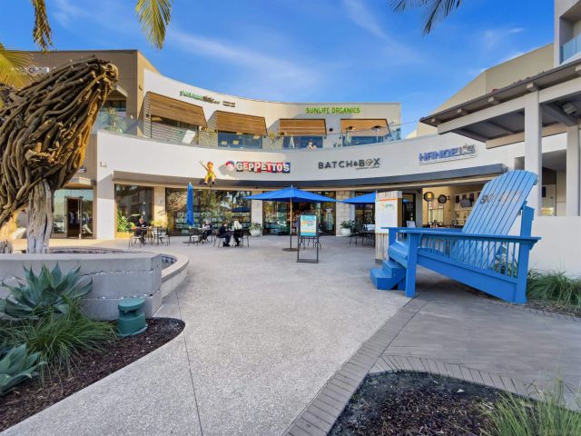 3770 Mykonos Ln 77, San Diego, CA 92130