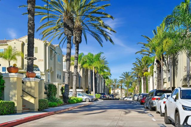 3770 Mykonos Ln 77, San Diego, CA 92130