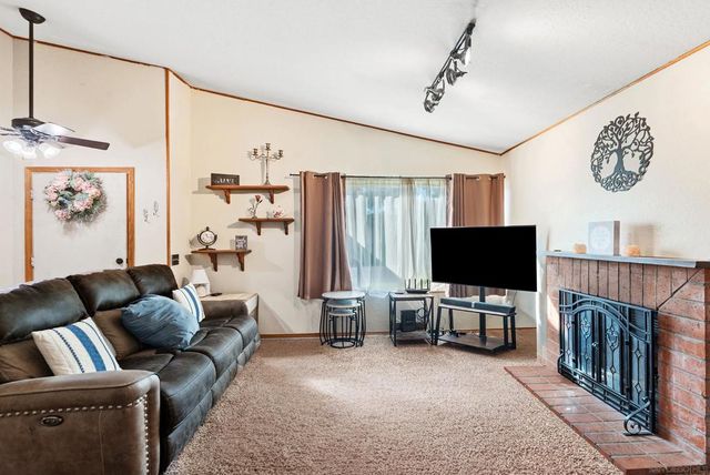 1904 Woodland Glen, Escondido, CA 92027