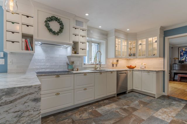 37 Alexander Drive, Hampton, NH 03842