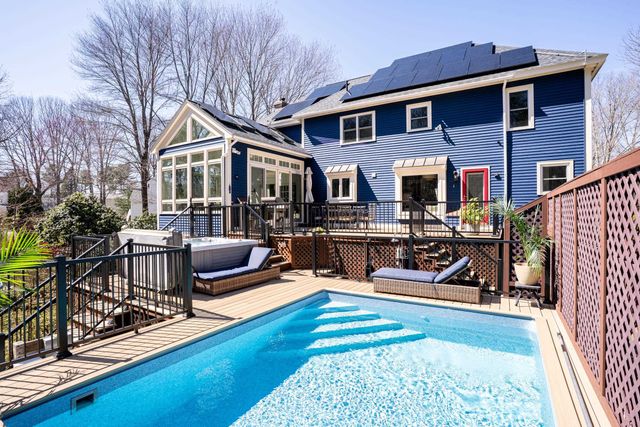 37 Alexander Drive, Hampton, NH 03842