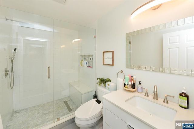 25-14 Berdan Avenue, Fair Lawn, NJ 07410