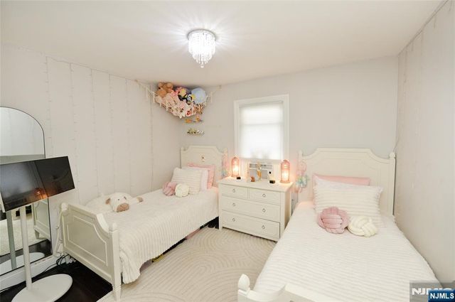 25-14 Berdan Avenue, Fair Lawn, NJ 07410