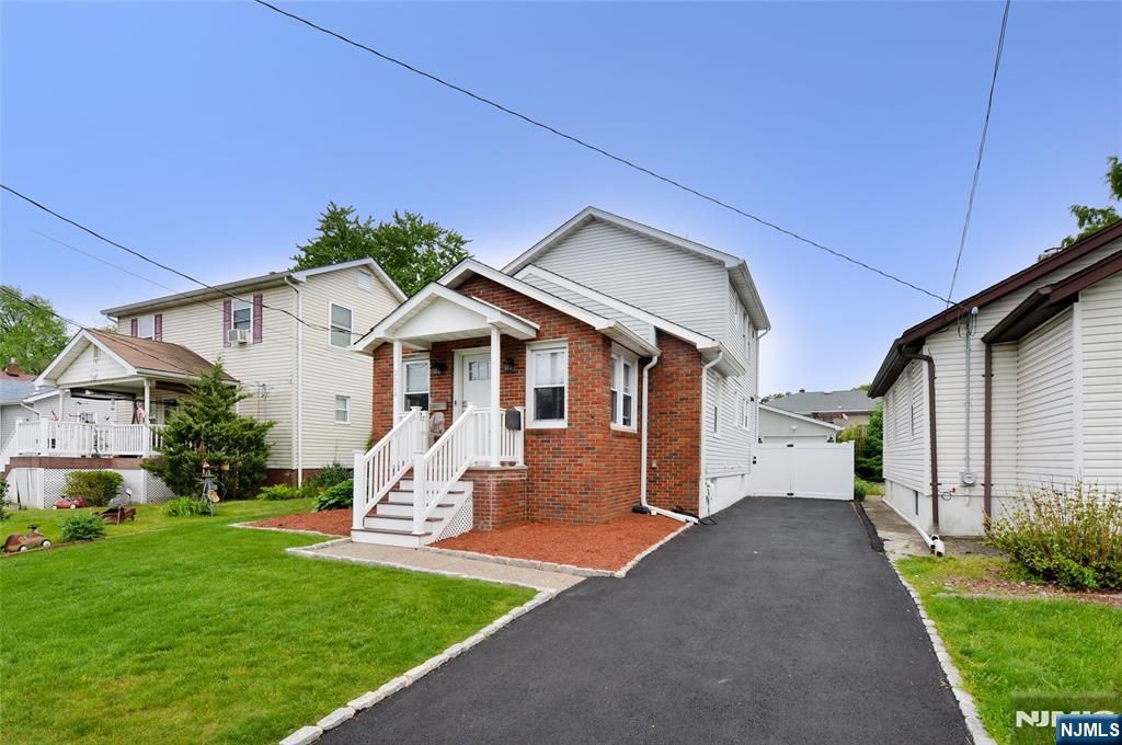 25-14 Berdan Avenue, Fair Lawn, NJ 07410