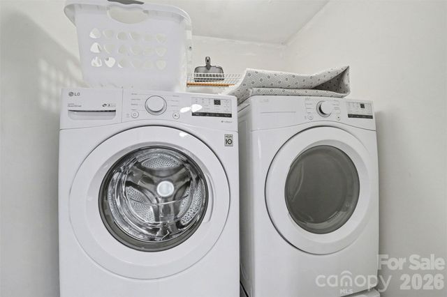 10619 Whittersham Drive, Charlotte, NC 28262