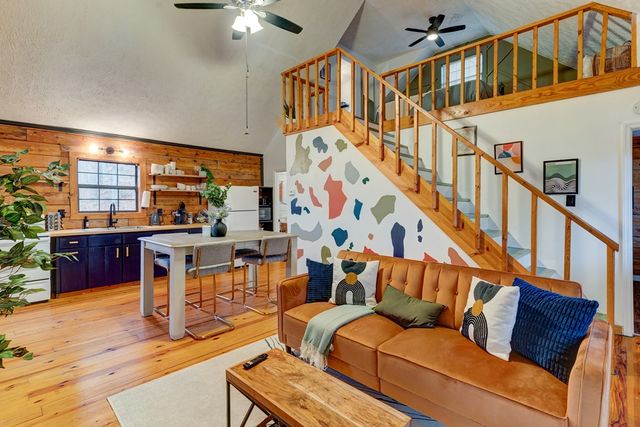 80 Treetop Lane, Blairsville, GA 30512