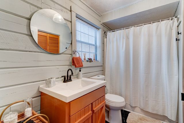 80 Treetop Lane, Blairsville, GA 30512