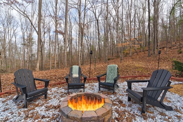 80 Treetop Lane, Blairsville, GA 30512