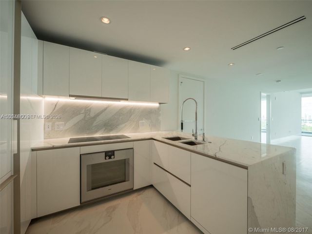 10201 Collins Avenue 1005, Bal Harbour, FL 33154