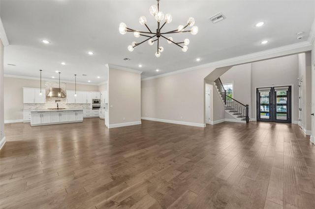 481 W DAVIS BOULEVARD, Tampa, FL 33606