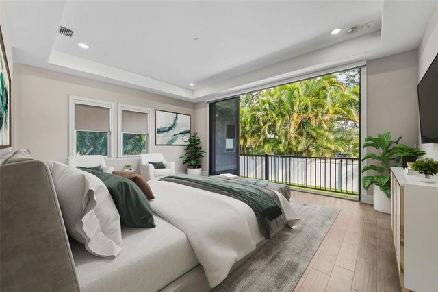 481 W DAVIS BOULEVARD, Tampa, FL 33606