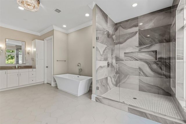 481 W DAVIS BOULEVARD, Tampa, FL 33606