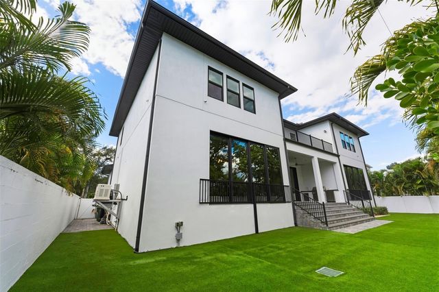 481 W DAVIS BOULEVARD, Tampa, FL 33606