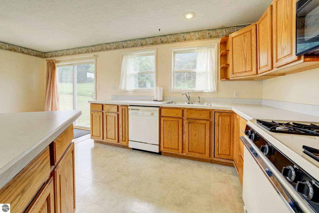 Image 12 of property listing at 8400 Westminister Road, Kingsley, MI 49649