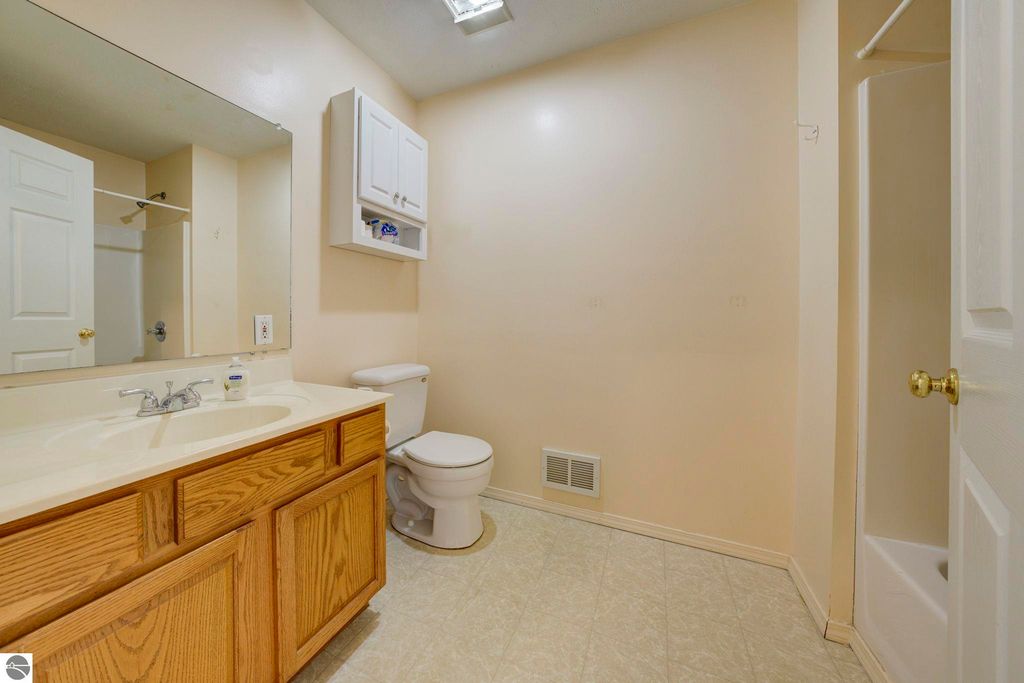 Image 17 of property listing at 8400 Westminister Road, Kingsley, MI 49649