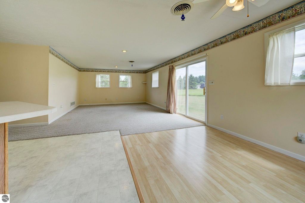 Image 5 of property listing at 8400 Westminister Road, Kingsley, MI 49649