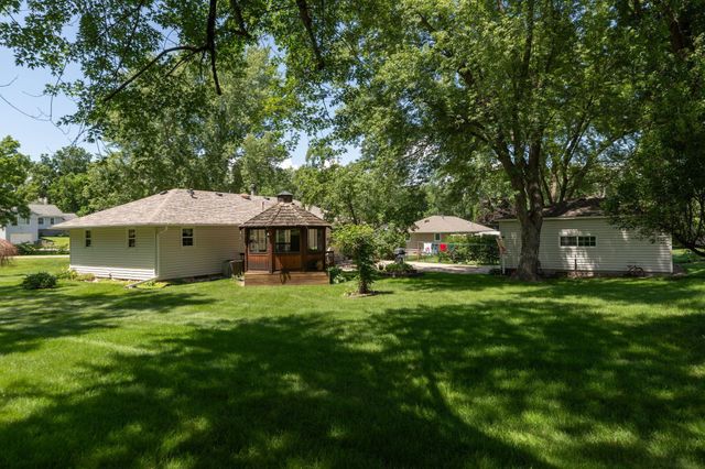 2528 22nd Avenue SE, Rochester, MN 55904