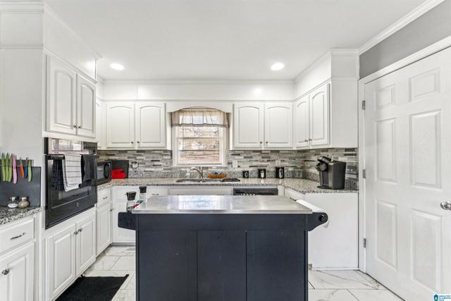 1220 SPARKS GAP ROAD, Bessemer, AL 35020