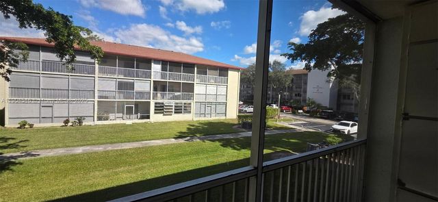 200 SW 132nd Way 212L, Pembroke Pines, FL 33027
