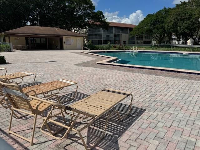200 SW 132nd Way 212L, Pembroke Pines, FL 33027