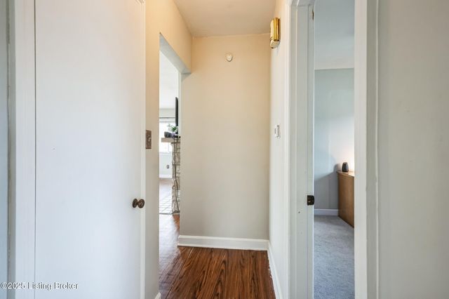 937 Palatka Rd, Louisville, KY 40214