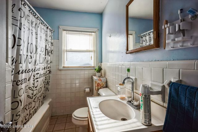 937 Palatka Rd, Louisville, KY 40214