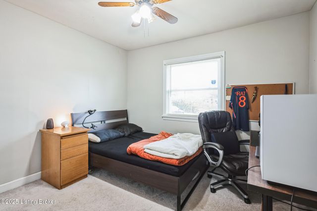 937 Palatka Rd, Louisville, KY 40214