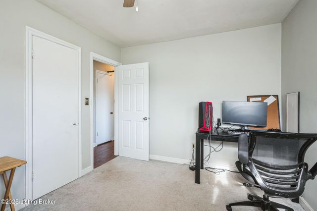 937 Palatka Rd, Louisville, KY 40214