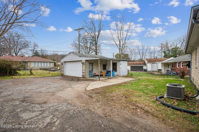 937 Palatka Rd, Louisville, KY 40214